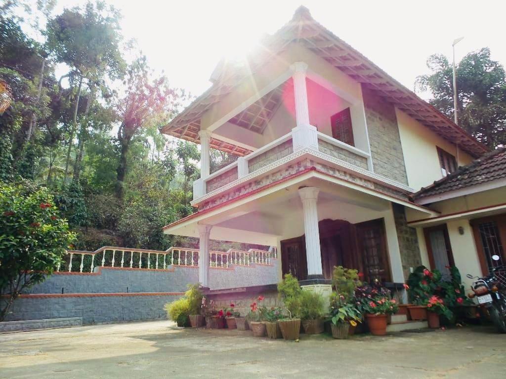 Coorg Divine Spark Home Stay Suntikoppa Kültér fotó