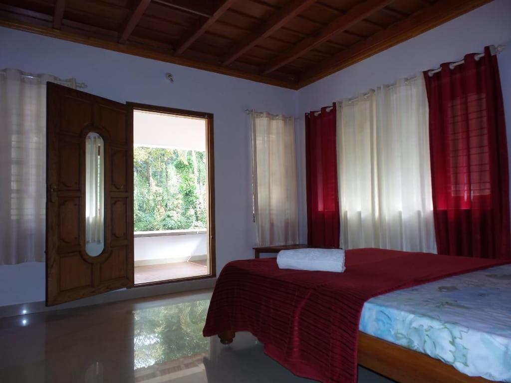 Coorg Divine Spark Home Stay Suntikoppa Kültér fotó