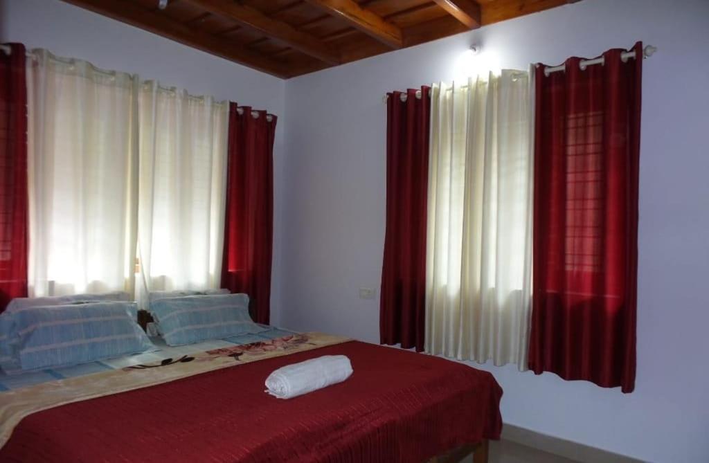 Coorg Divine Spark Home Stay Suntikoppa Kültér fotó