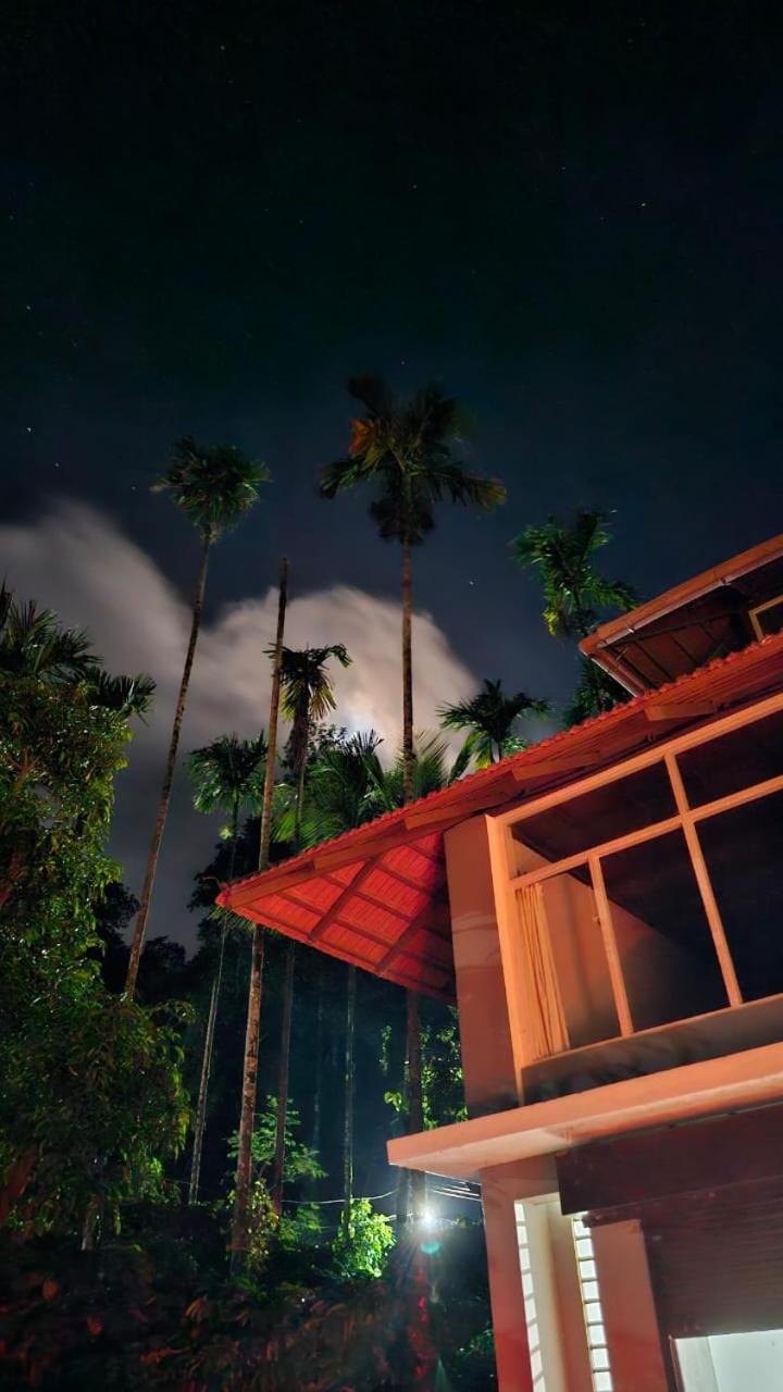 Coorg Divine Spark Home Stay Suntikoppa Kültér fotó