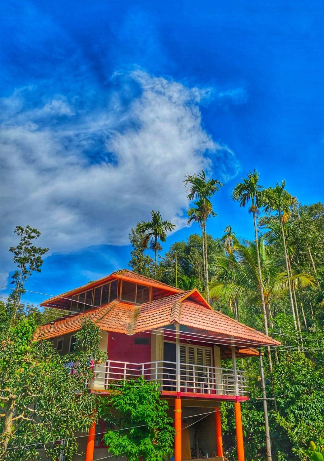 Coorg Divine Spark Home Stay Suntikoppa Kültér fotó