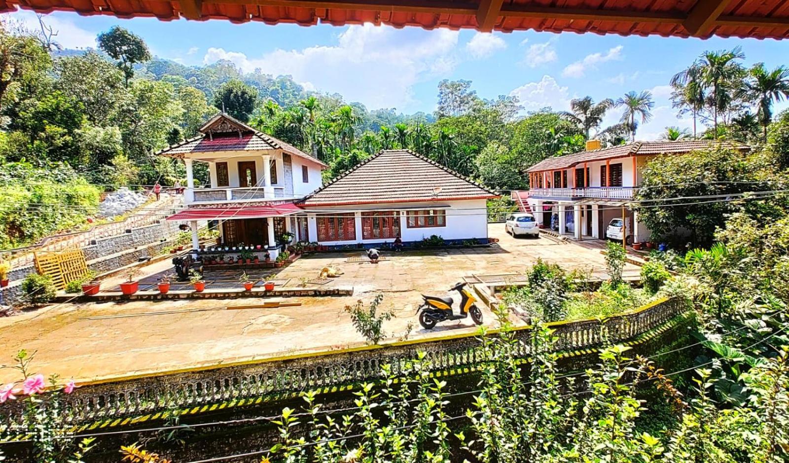 Coorg Divine Spark Home Stay Suntikoppa Kültér fotó